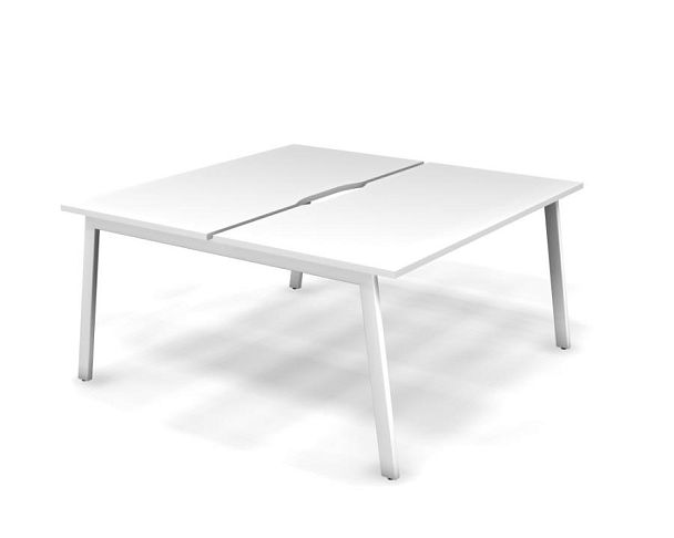 MATRIX 121S202-A Стол прямой двойной, проводник вырезной (А-обр. опоры) 1580х1590х775 Белый - Вид 1