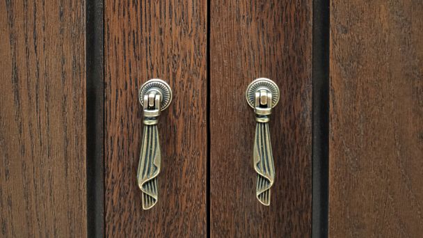 Топ и цоколь для шкафа 5 створок Ministry 277x55x15,3 дуб шоколад - Вид 30