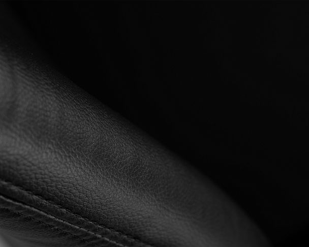 Офисное кресло для руководителей DOBRIN COLTON (черный) - Вид 7