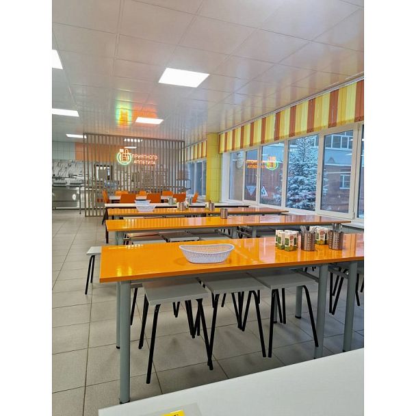 Стол обеденный 6-ти местый на металлокаркасе с навесами под табурет ЛДСП 22  мм - Вид 2