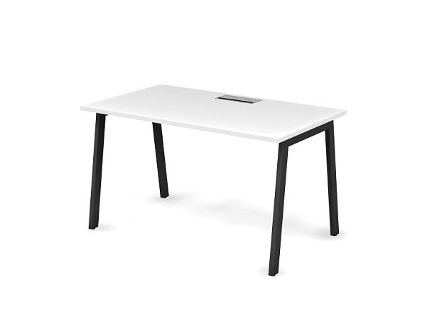 MATRIX 121S104-A Стол прямой, проводник Merida (A-обр. опоры) 1380х780х775 Белый/Темно-серый - Вид 1