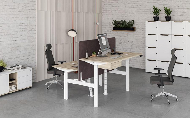 Стол письменный на электроприводе с вырезом Elevo А2 ЧР 001.2 МП мокко премиум / черный гладкий - Вид 5