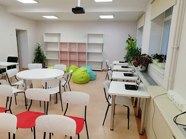 Стул Точка Роста  Sheffilton SHT-S85М белый/черный, стопируемый - Вид 5