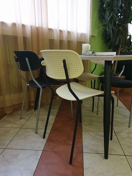 Стул  Точка Роста Sheffilton SHT-S85М черный/бежевый/черный муар, стопируемый - Вид 6