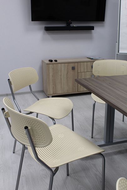 Стул Точка Роста  Sheffilton SHT-S85М белый/черный, стопируемый - Вид 9