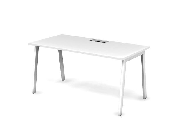 MATRIX 121S105-A Стол прямой, проводник Merida (A-обр. опоры) 1580х780х775 Белый - Вид 1