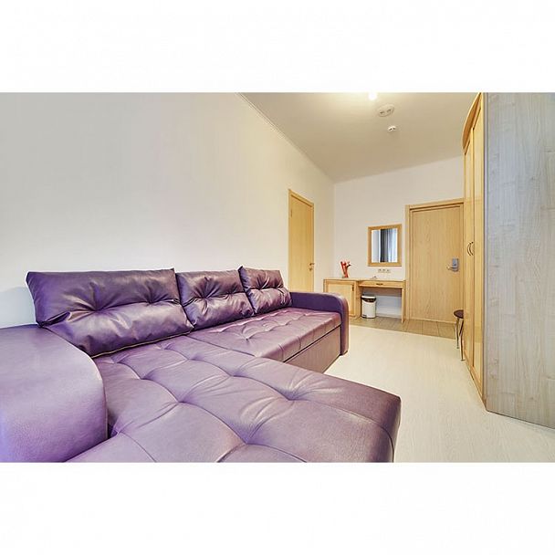 Шкаф универсальный "Антик" выдвижная вешалка - Вид 3