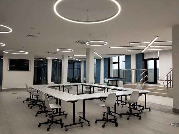 Стул Sheffilton подъемно-поворотный SHT-ST29/S120 белый/черный муар - Вид 8