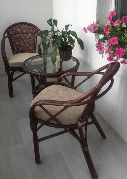 Стол Петани - Вид 6