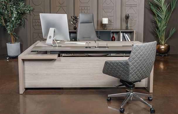 Стол руководителя с тумбой подвесной 2-ящичной с замком правый U.RUS РС 110 ДЧ/ЛС дуб виченца/лава серая - Вид 4